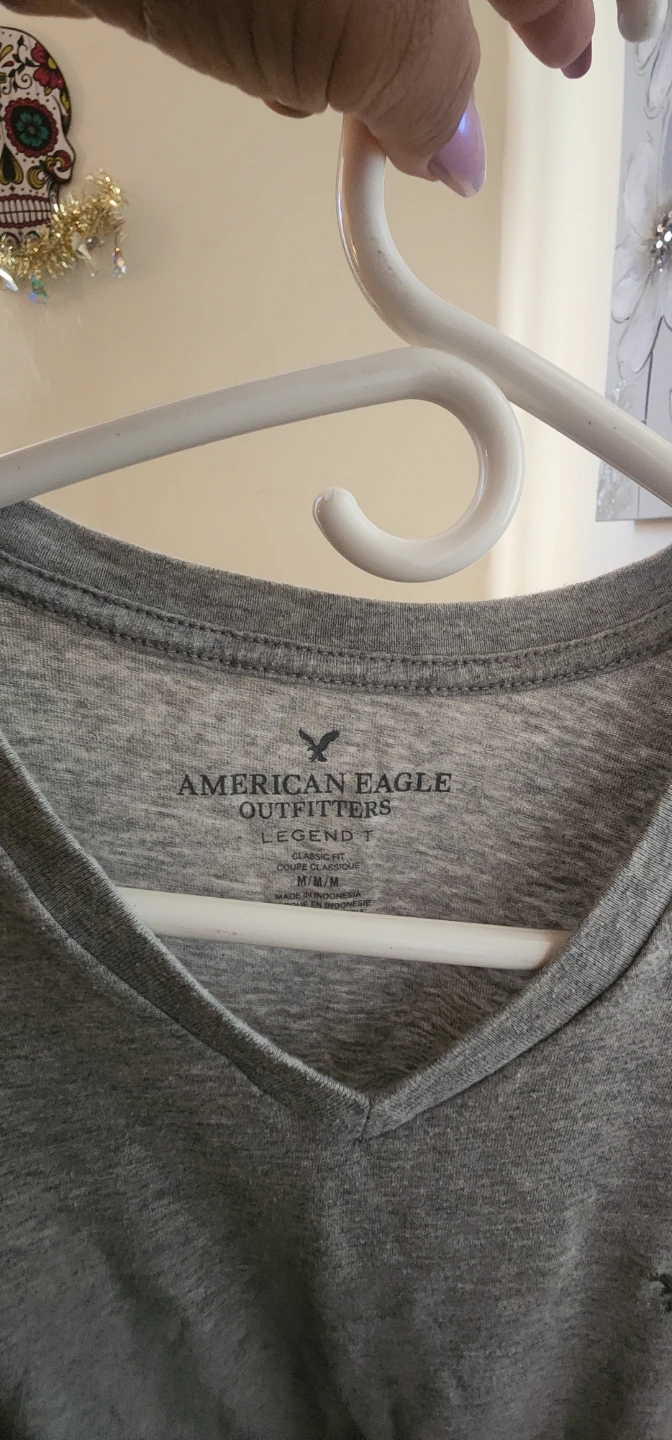 American Eagle Grey V-Neck T-Shirt - photo 3