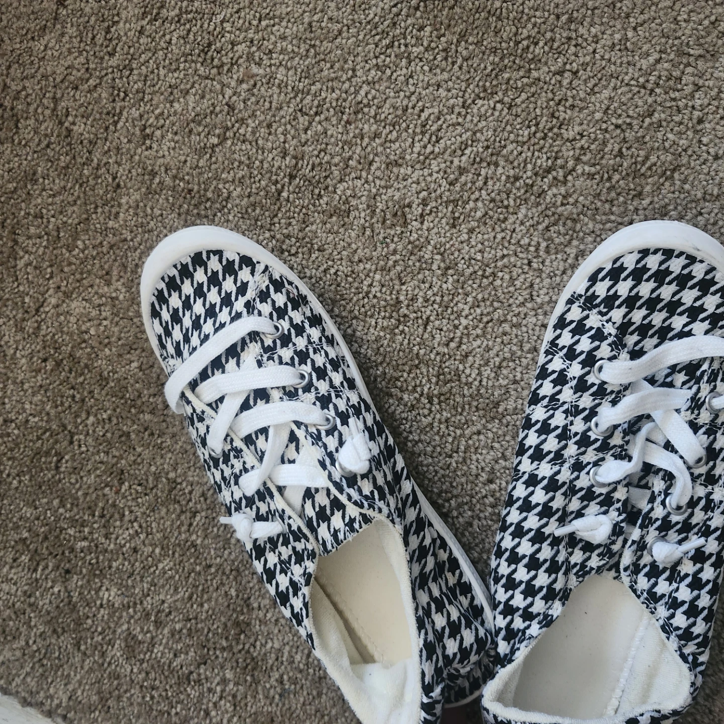 Gym shoes - photo 2