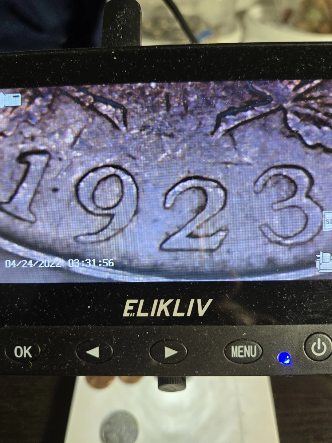 1922 Canadian Five Cents Coin and 2 1923 nickels - photo 5