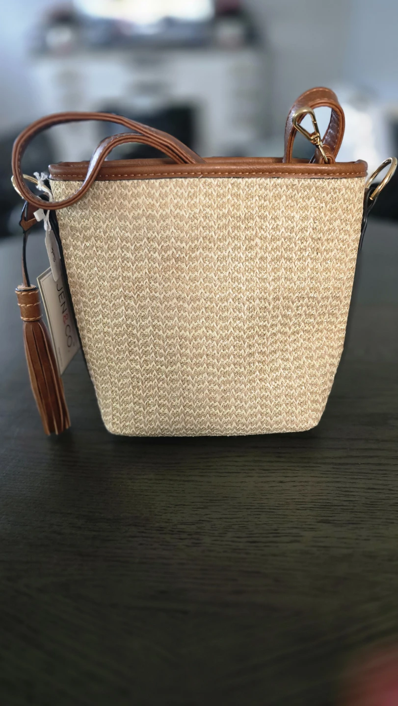 JEN & CO Woven Bucket Bag with Tassel