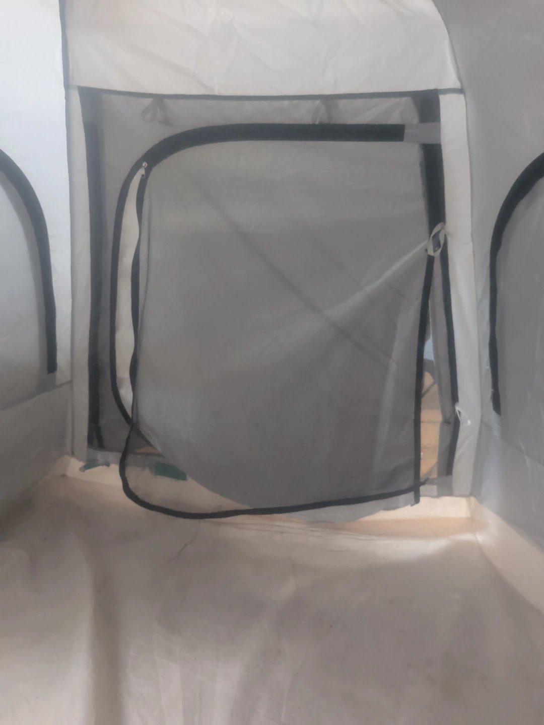 Pop-Up Tent - photo 2