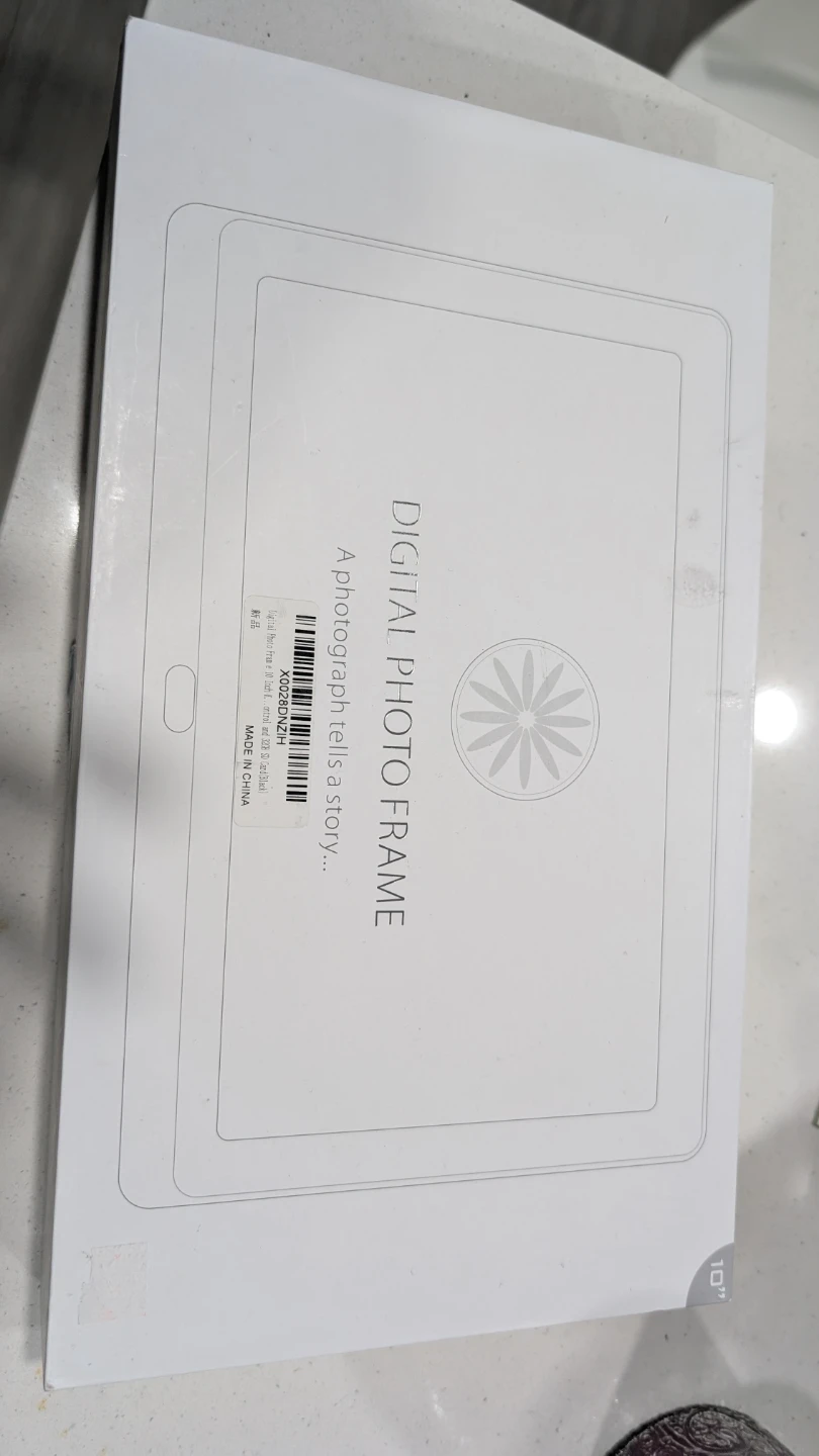 Digital Photo Frame - 10 Inch Screen - photo 2