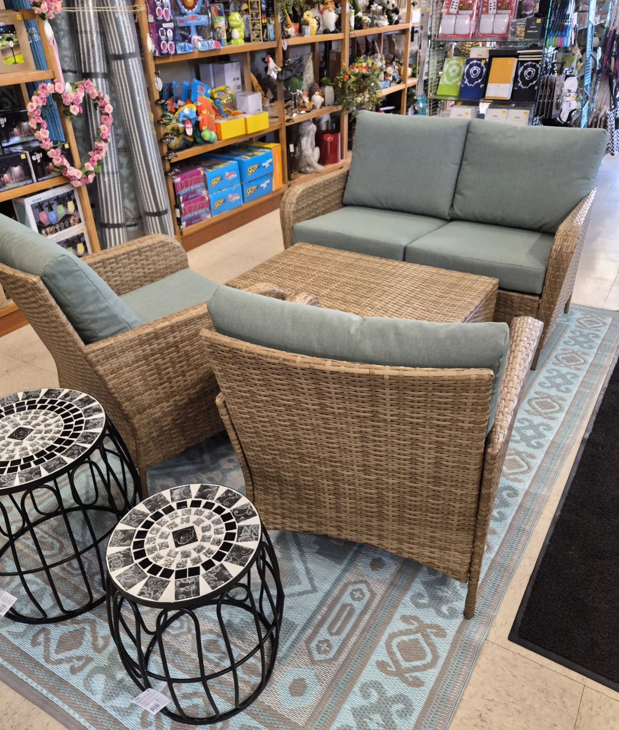 New Wicker Outdoor 4 piece Furniture Set with Cushions - photo 3