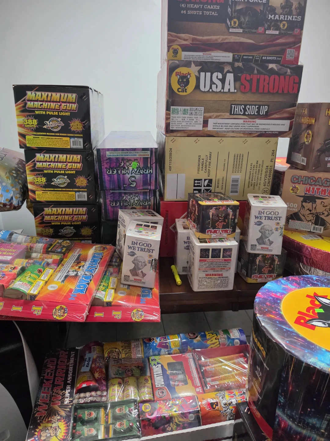 Assorted fireworks - photo 5