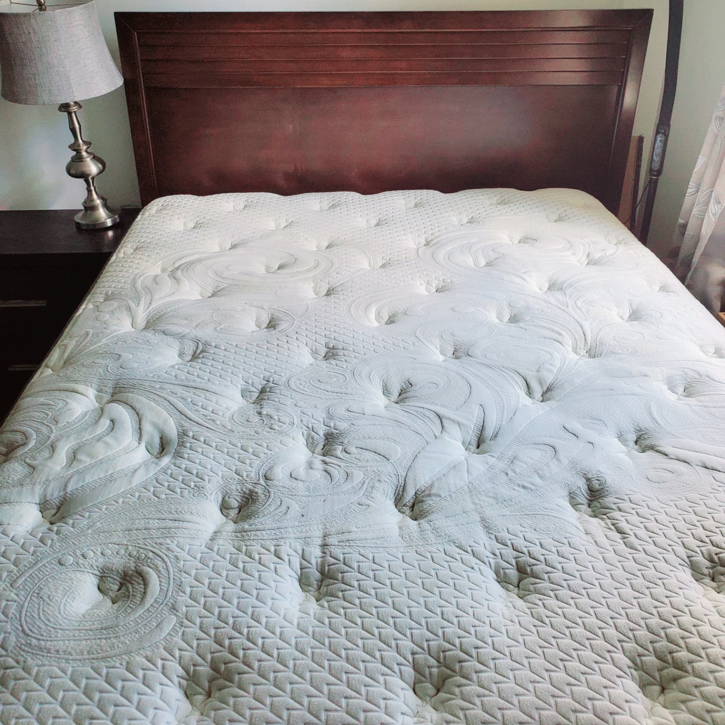 Queen bedroom set - photo 2