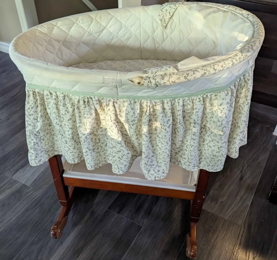 Safety 1st Rocking Bassinet - photo 2