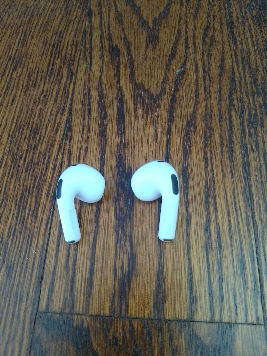 Apple AirPods Pro (2nd Gen) Charging Case & Earbuds - photo 5