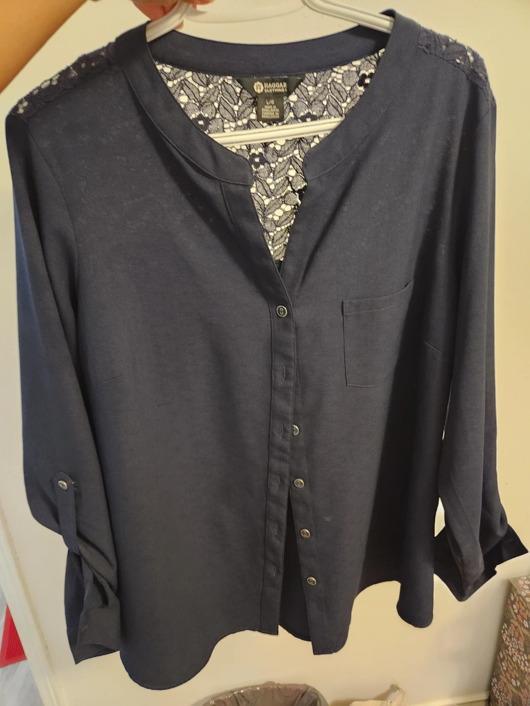Haggar Clothing Women's Navy Lace Detail Shirt Size L ⚽
