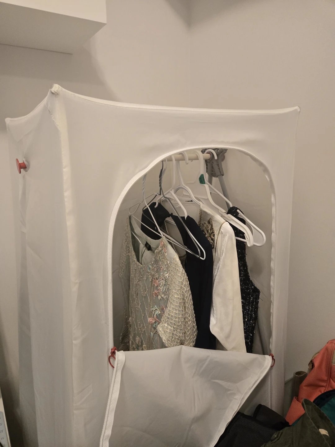 Portable Garment Rack with Cover