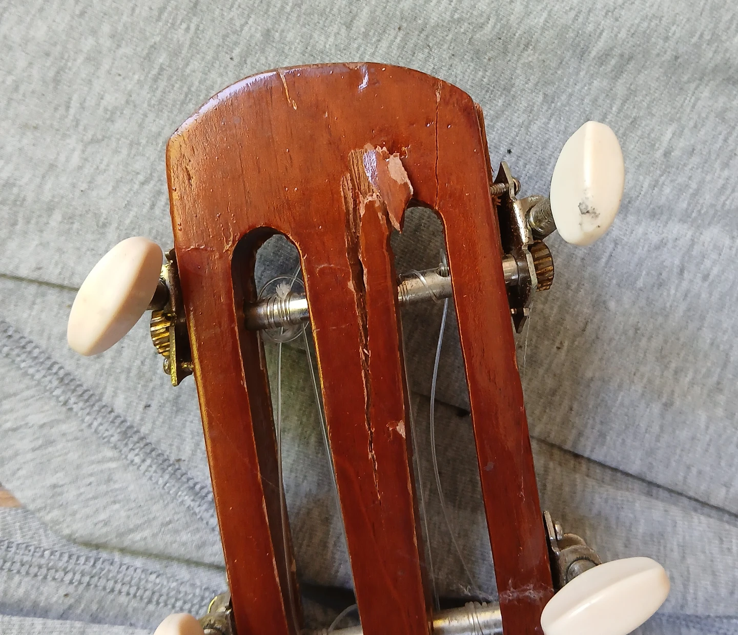 Chirinos Mogolón Cuatro Guitar - photo 3