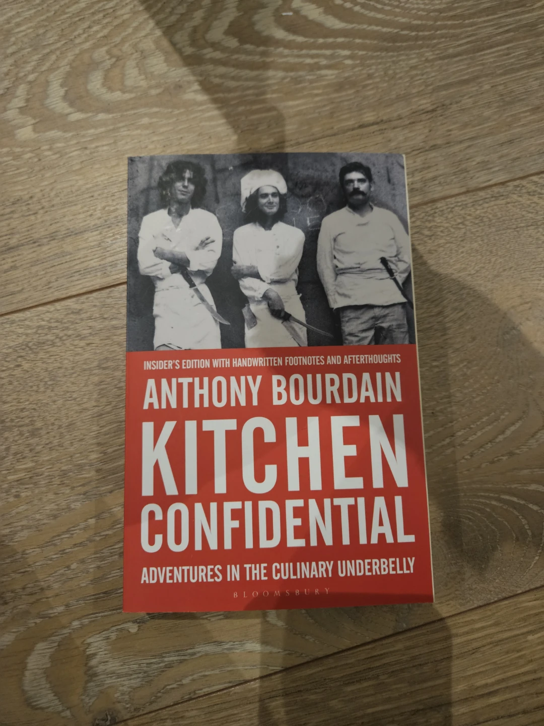 ⚽️ Anthony Bourdain Kitchen Confidential Book
