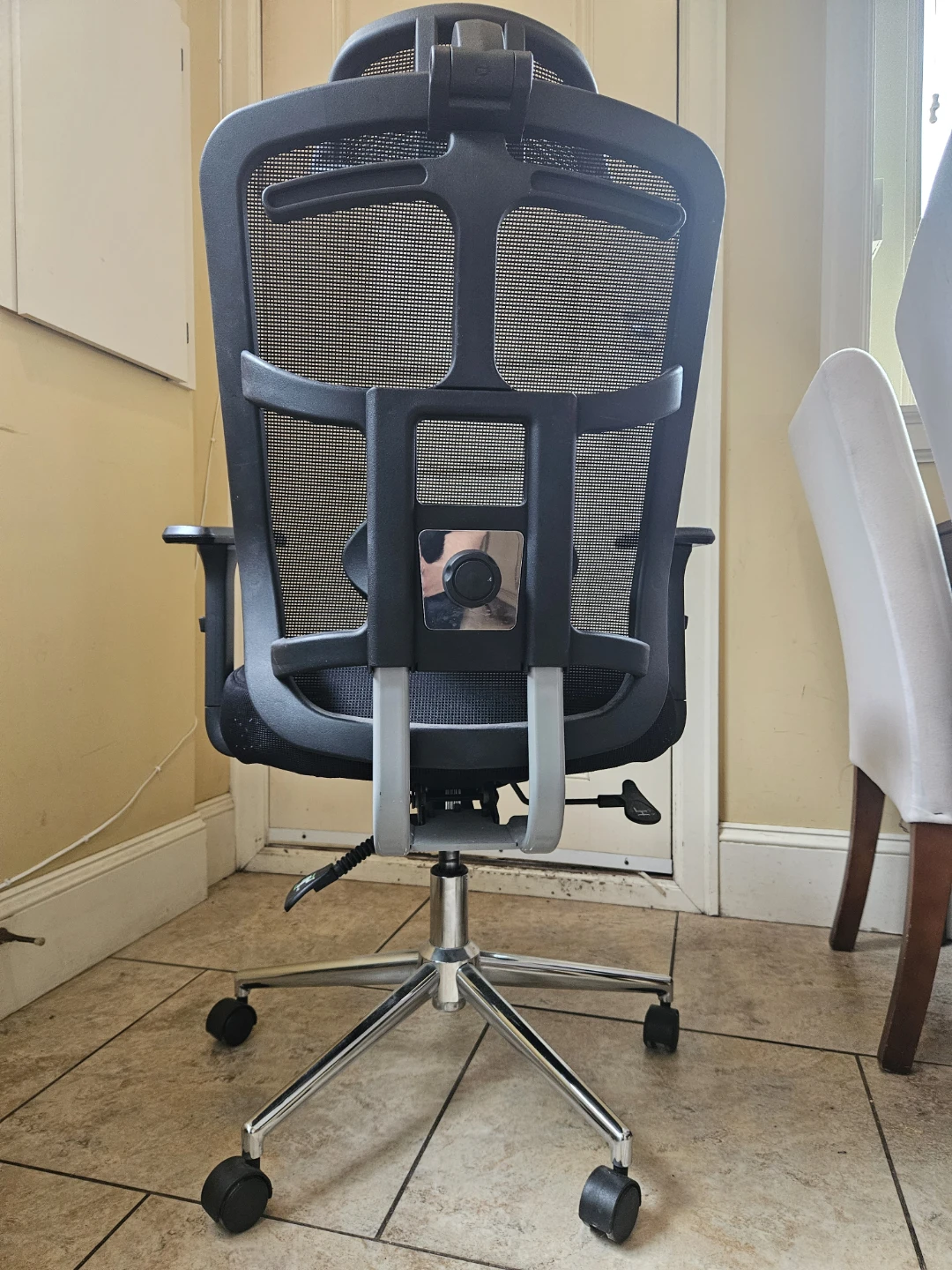Black Mesh Ergonomic Office Chair with Headrest - photo 2