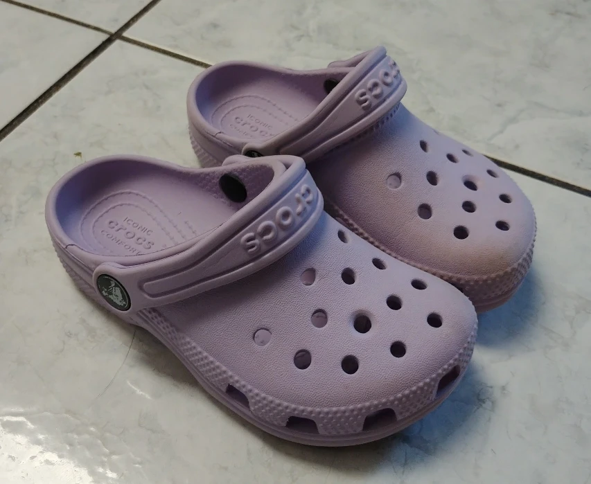Kids' Crocs (size C10)