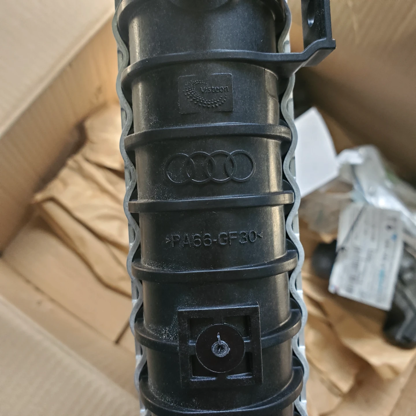 Audi Radiator Assembly - photo 4