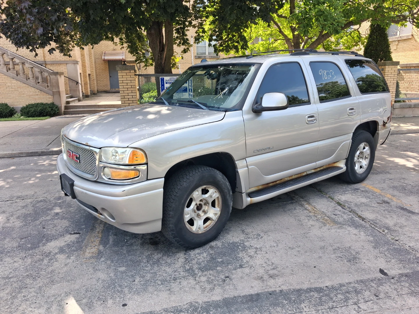 Gmc yukon denali