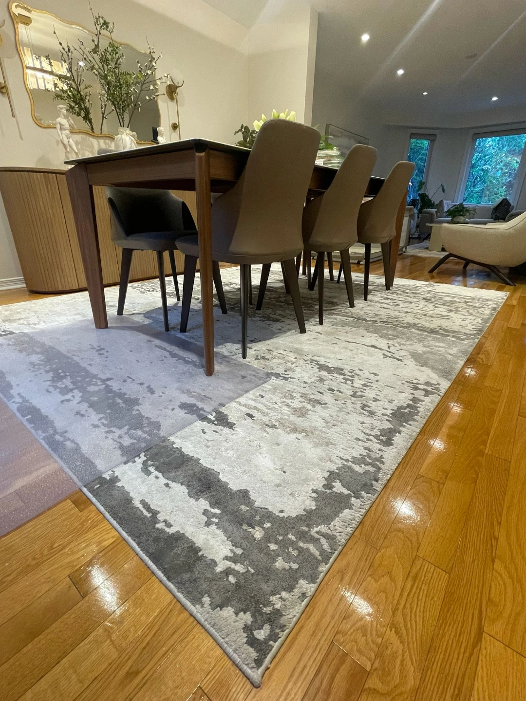 Abstract Area Rug - Grey and White