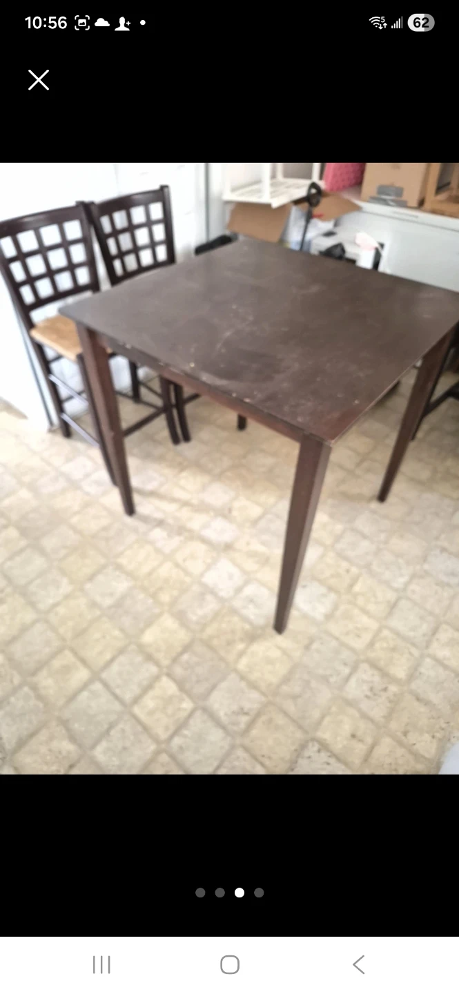 Table and  2 sturdy chairs - photo 4