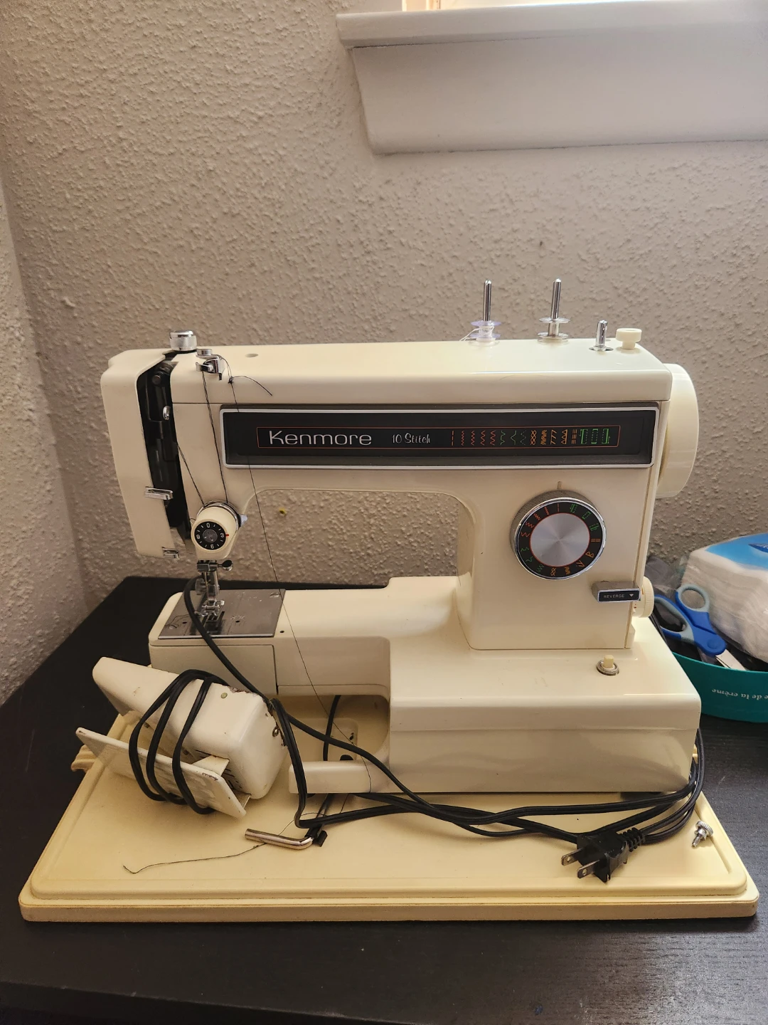 Kenmore 10 Stitch Sewing Machine - photo 2