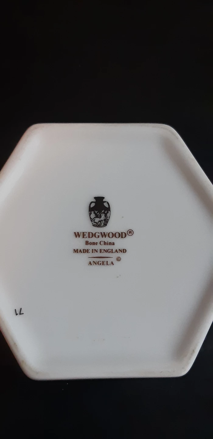 2 Beautiful Porcelain Containers - photo 3