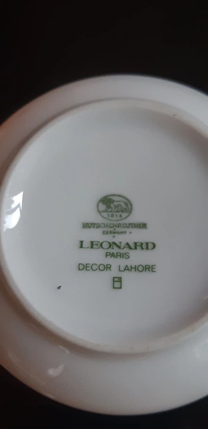 2 Beautiful Porcelain Containers - photo 5