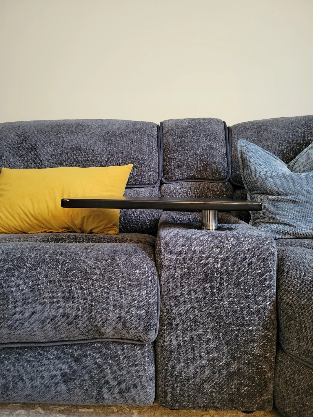 Blue reclining sofa with console - photo 3