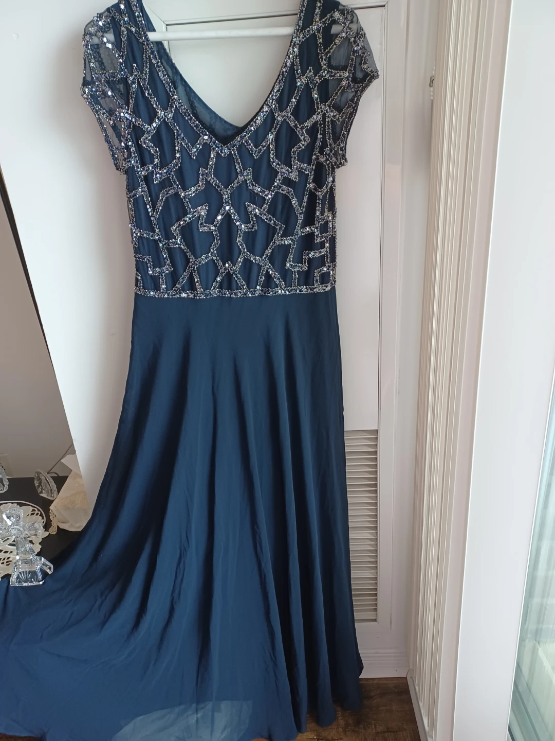 Blue sequined formal dress - photo 4