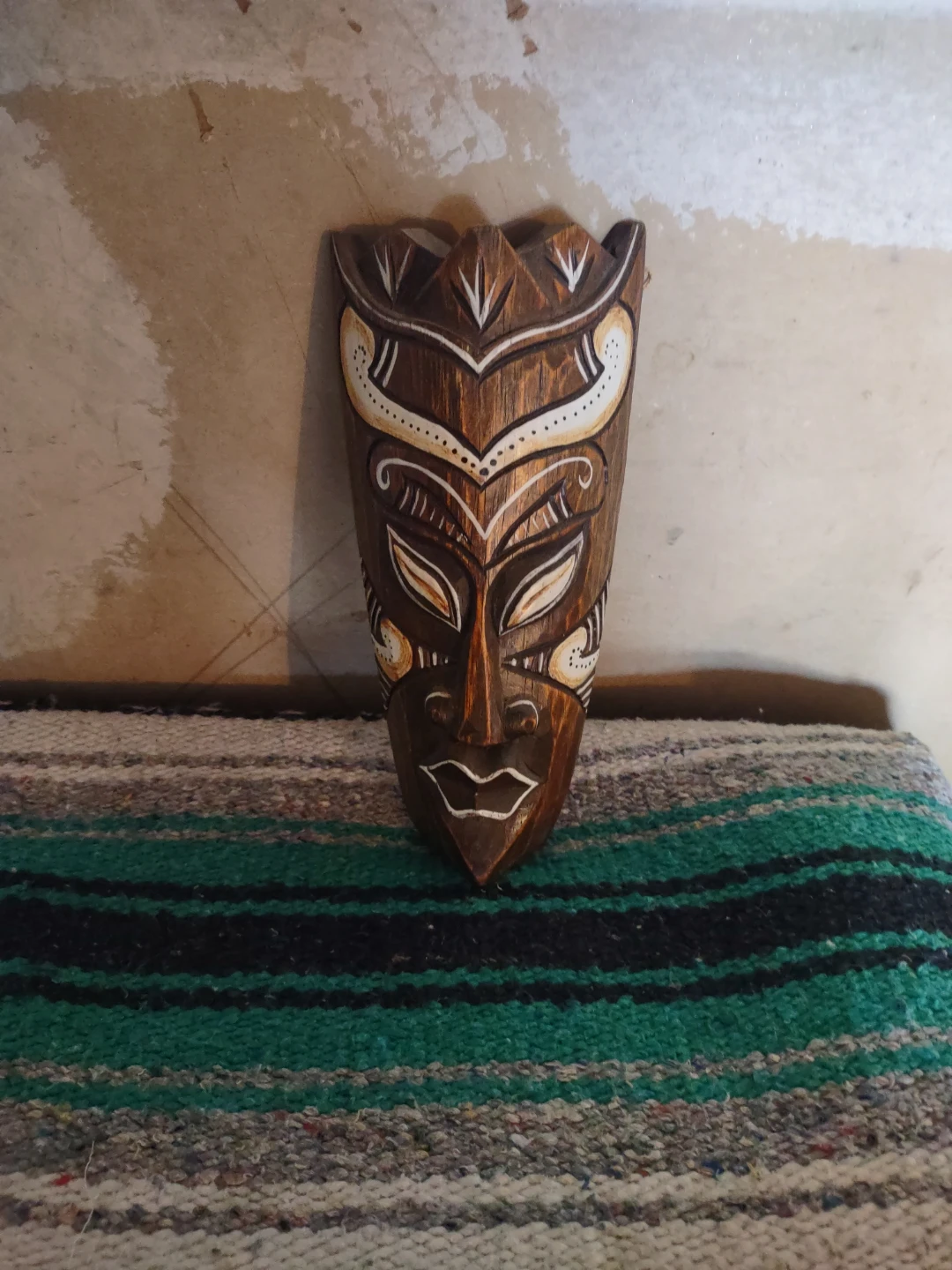 Hand-carved wooden mask - photo 4