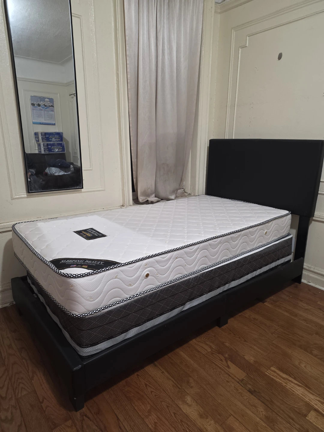 Twin bed, Sleeping Beauty Mattress, box spring