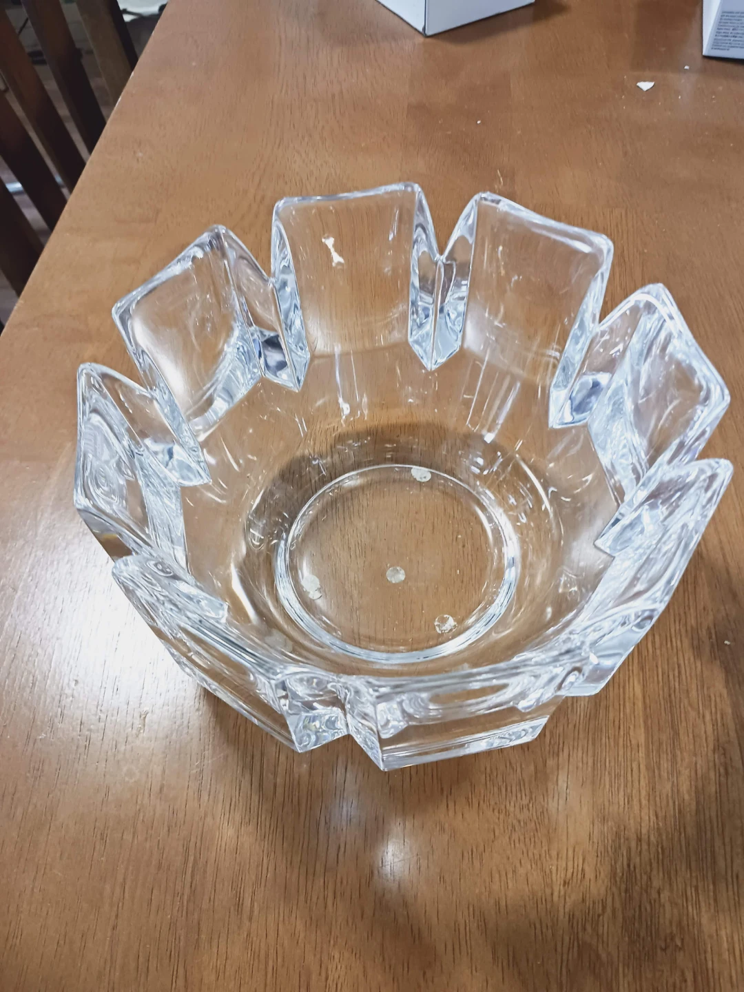 ⚽  Glass Serving Bowl