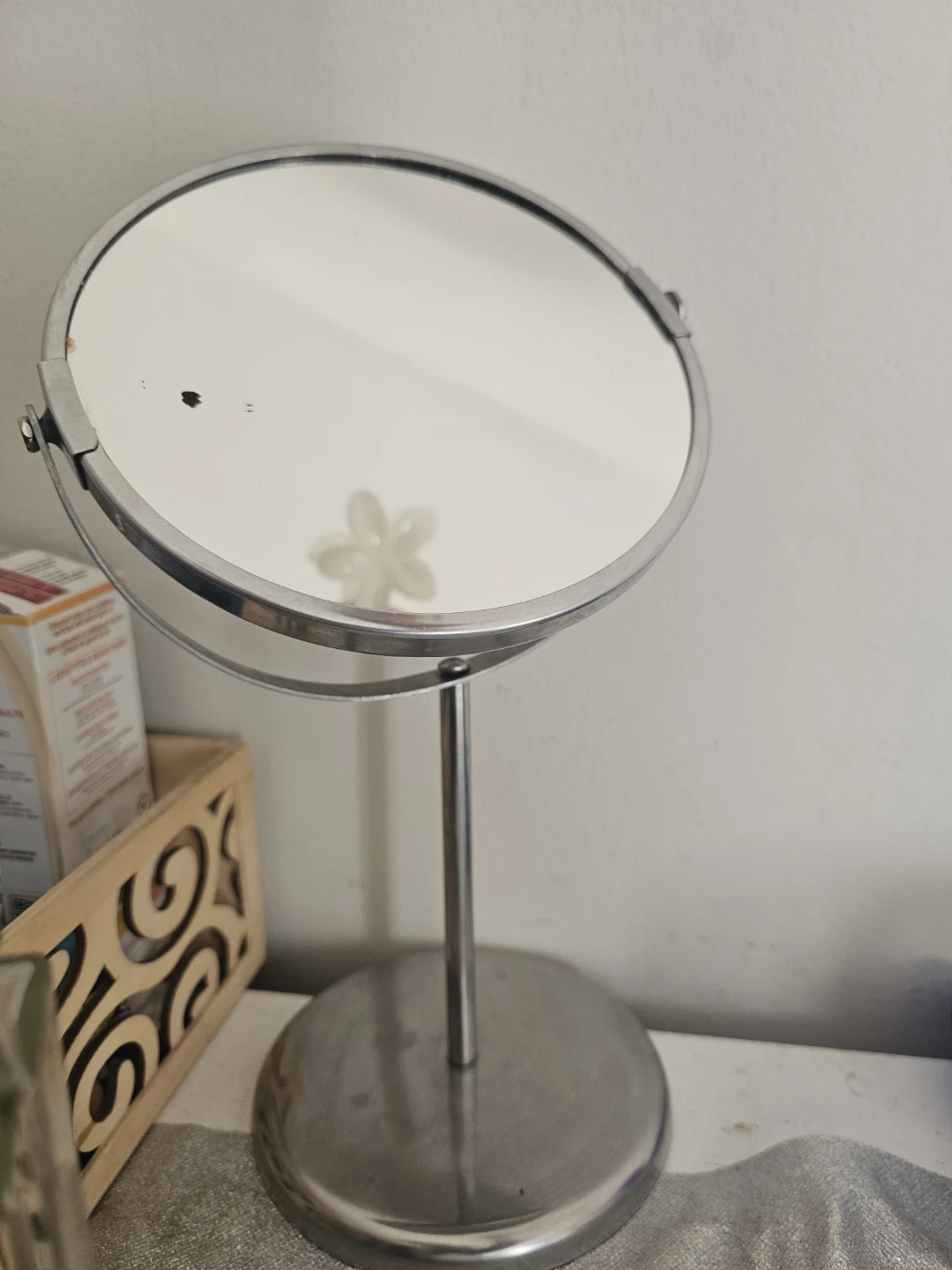 Tabletop Vanity Mirror