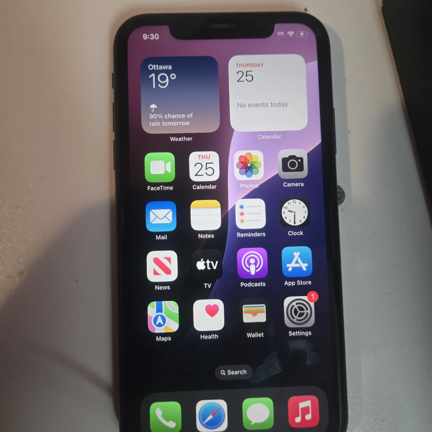 Iphone xr .100% battery life.