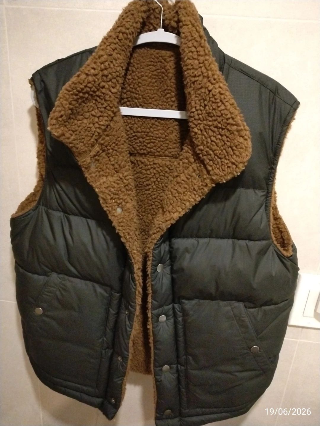 Sherpa/puffer vest (reversible)