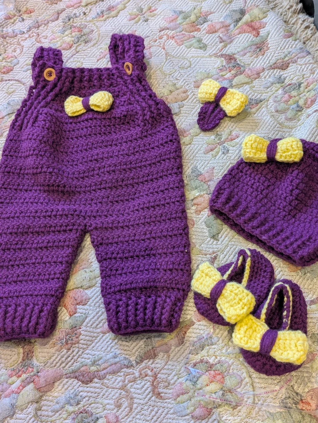 Handmade Crochet Baby Outfit - photo 2