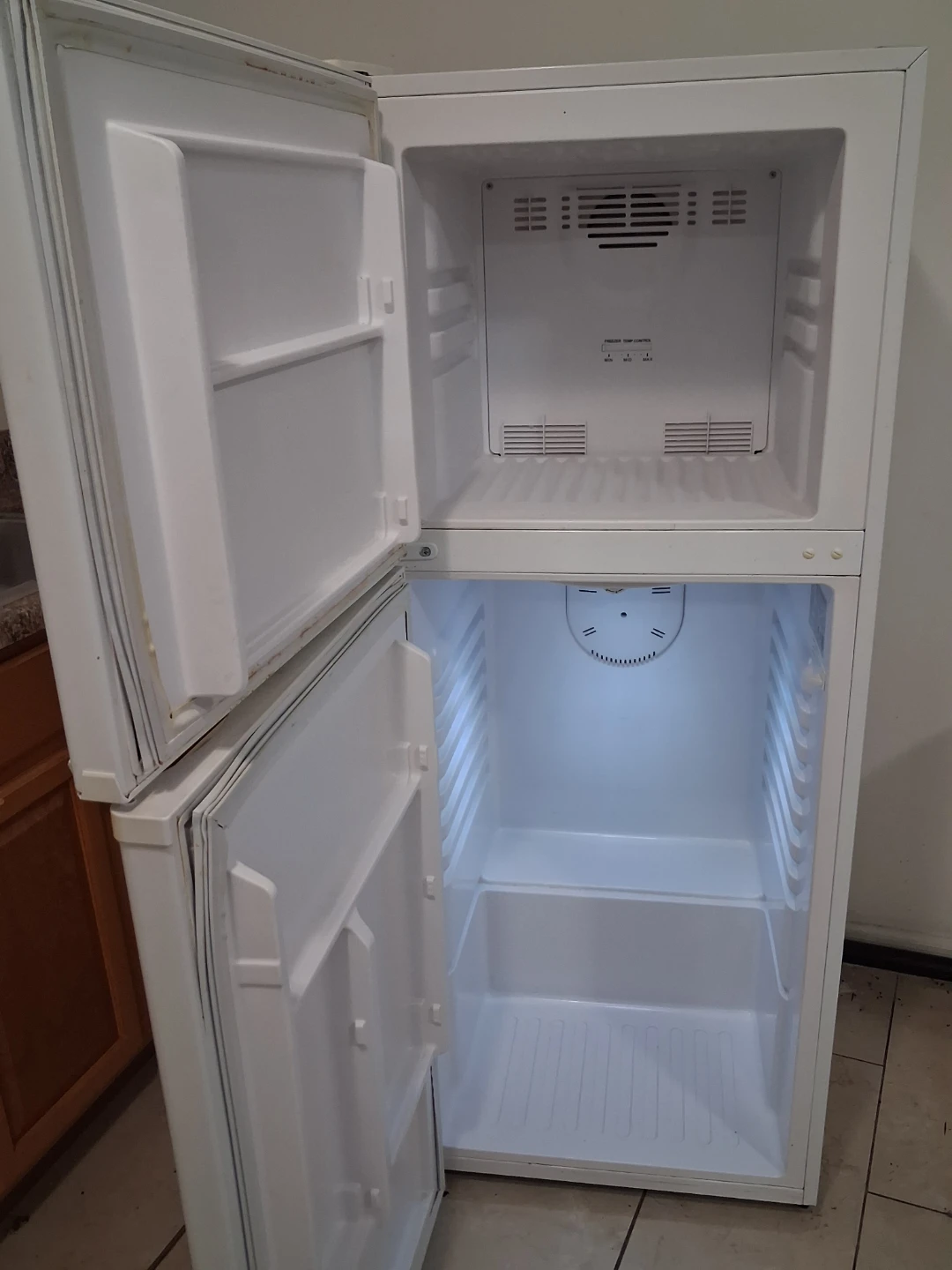 Haier Refrigerator - photo 2