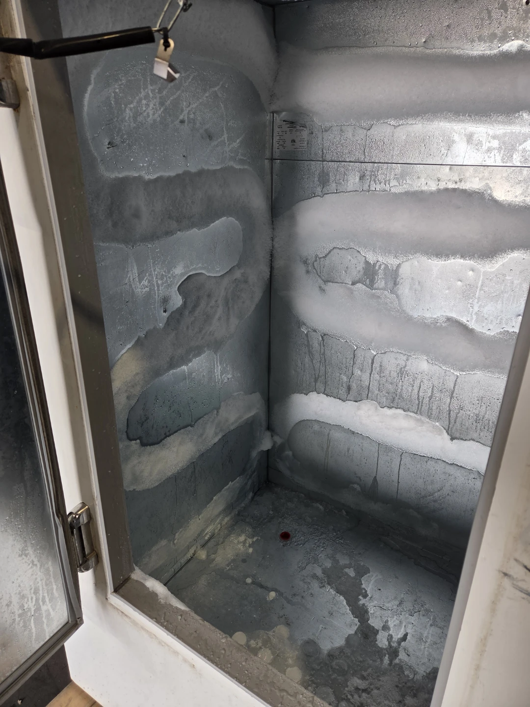 Polar Ice Cubes Incorporated Walk-in Freezer - photo 3