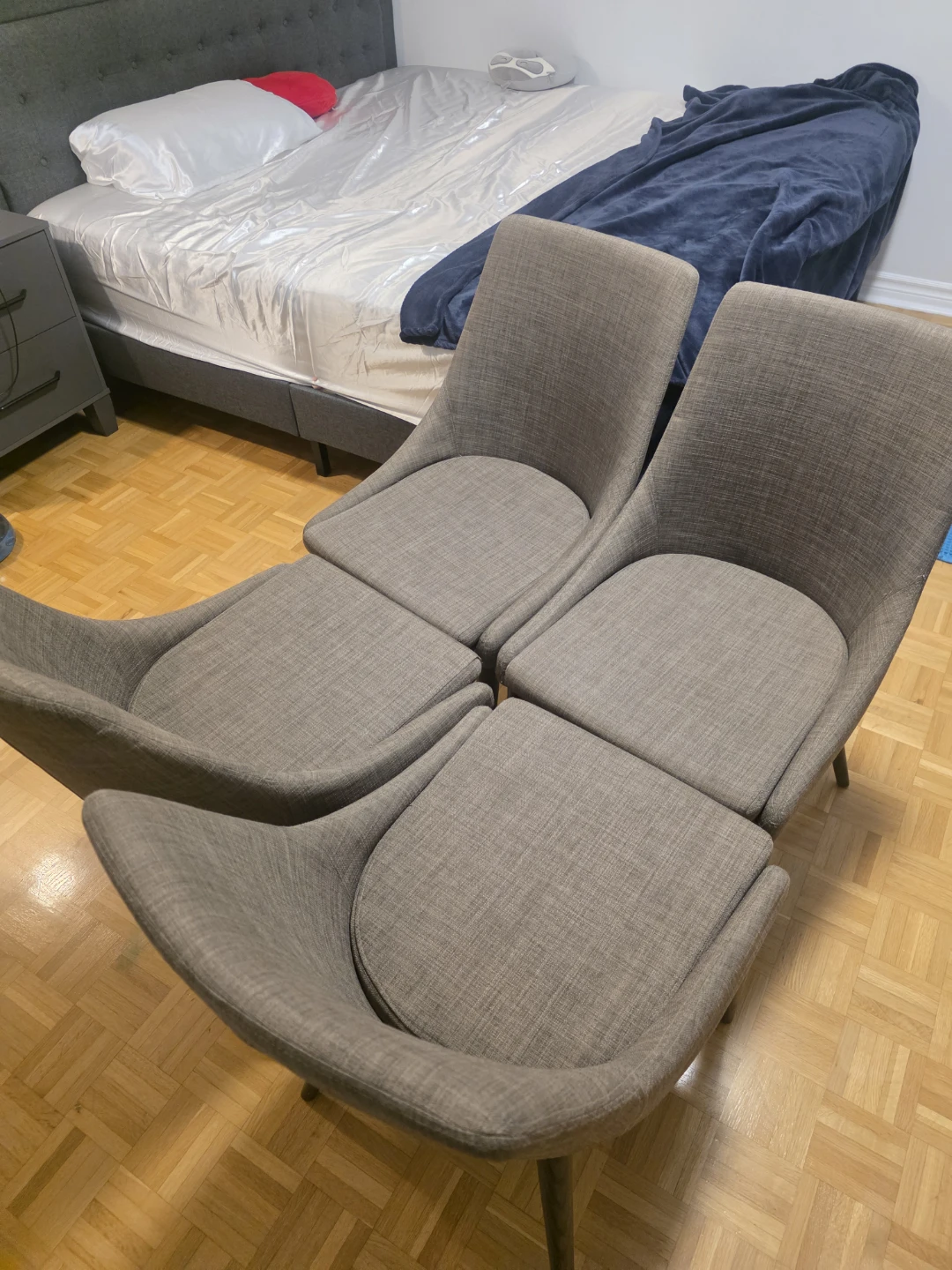Set of 4 Dining Chairs