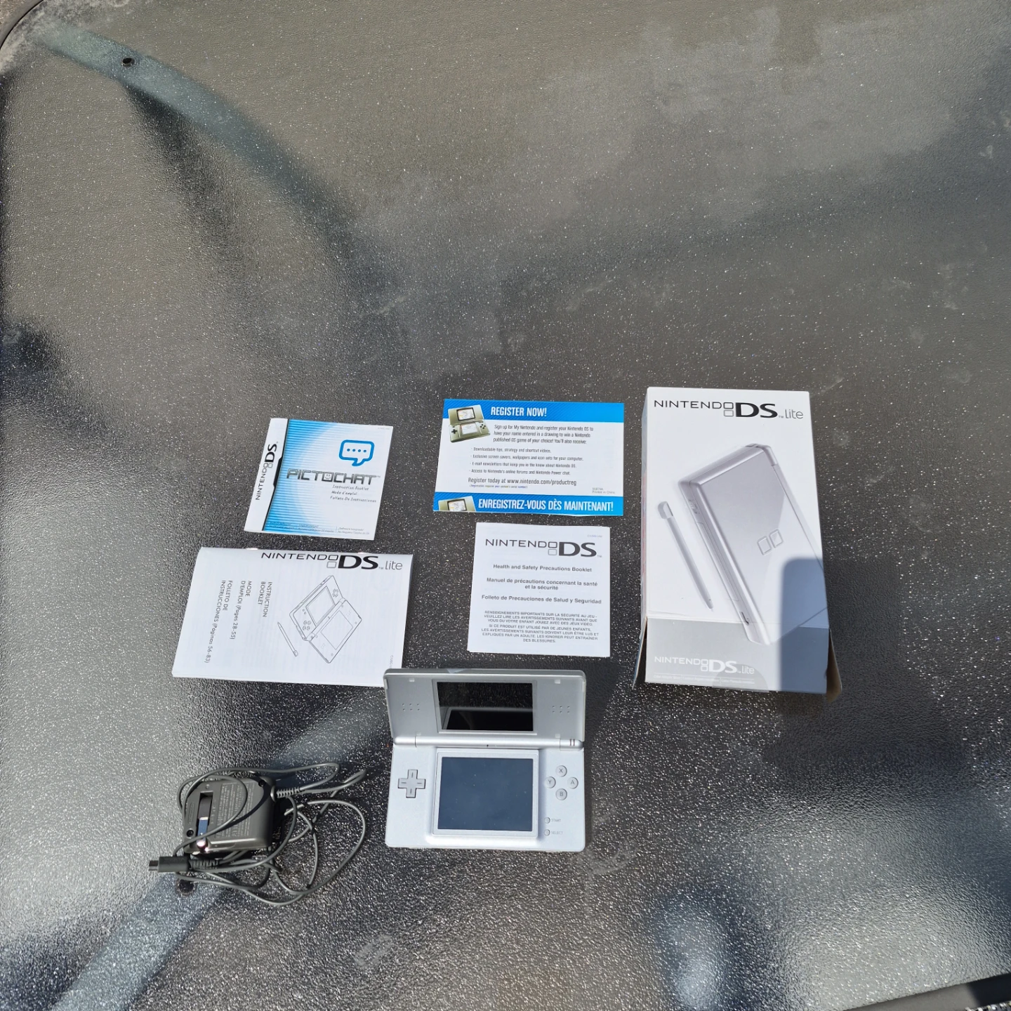 Nintendo DS Lite Silver Console - photo 2