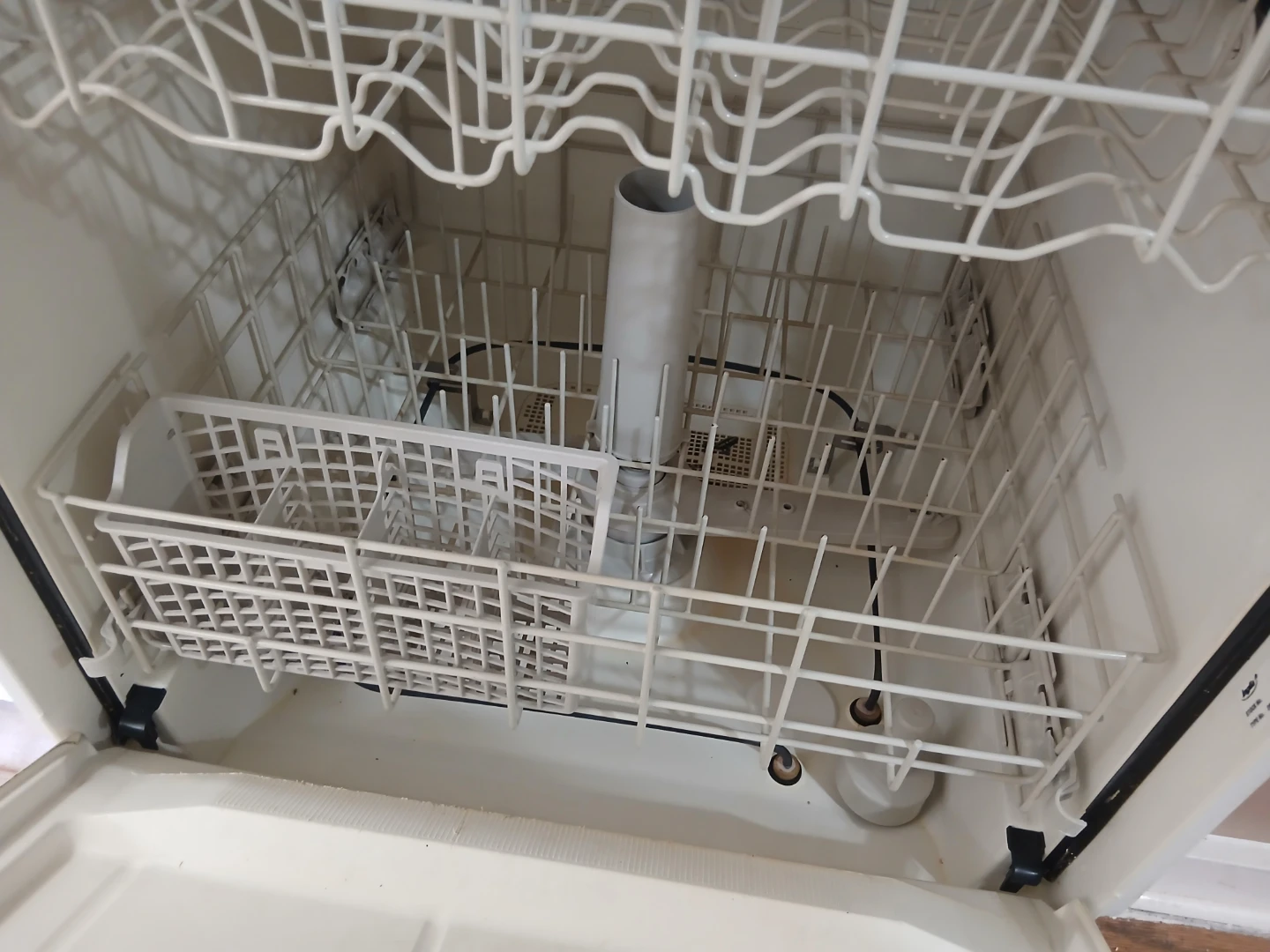 Inglis Dishwasher - photo 5