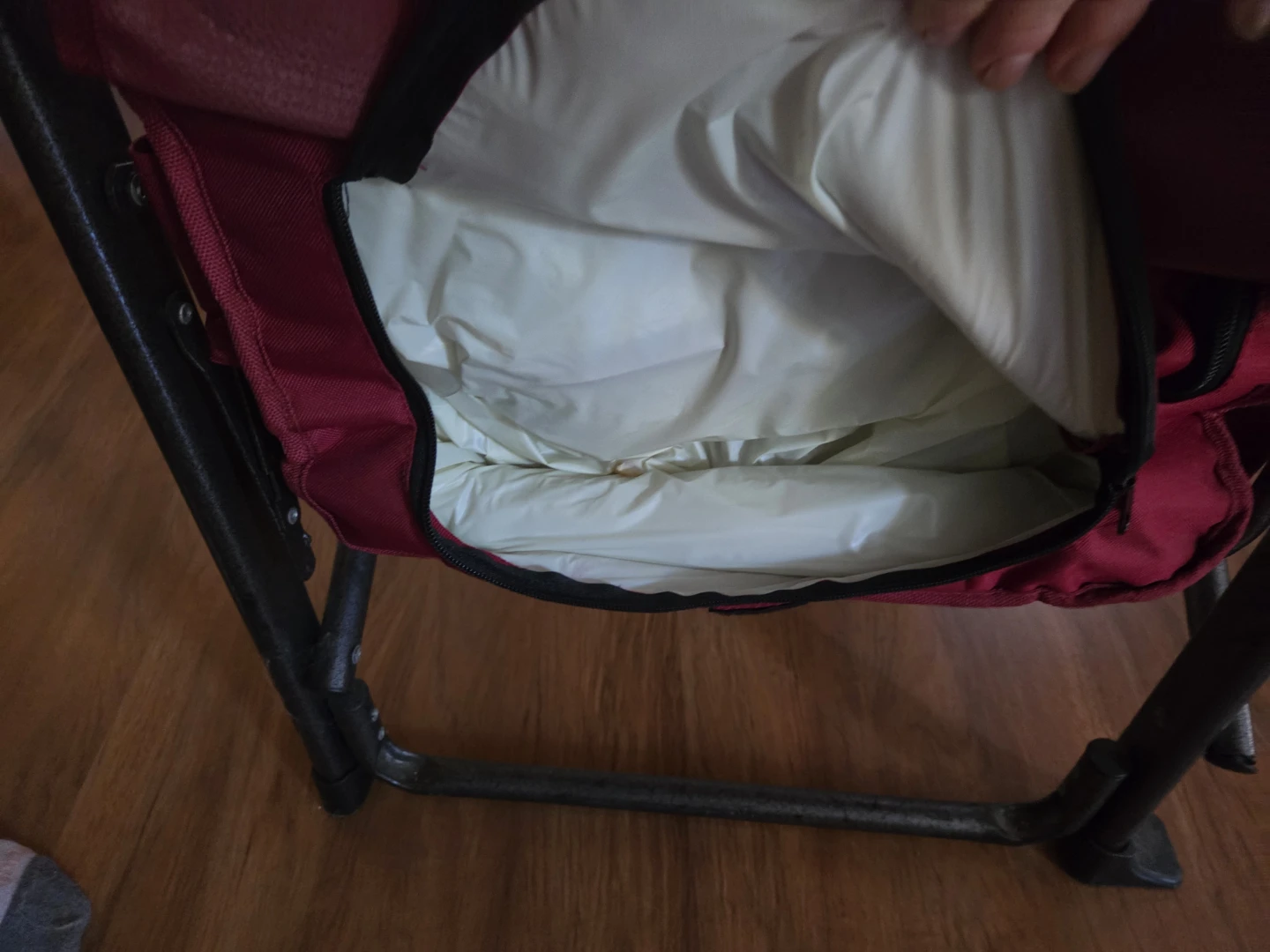 Red Folding Camping Chair with Side Pocket - photo 4
