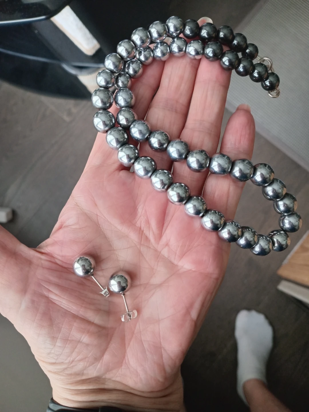 Silver bead necklace and matching earrings - photo 2