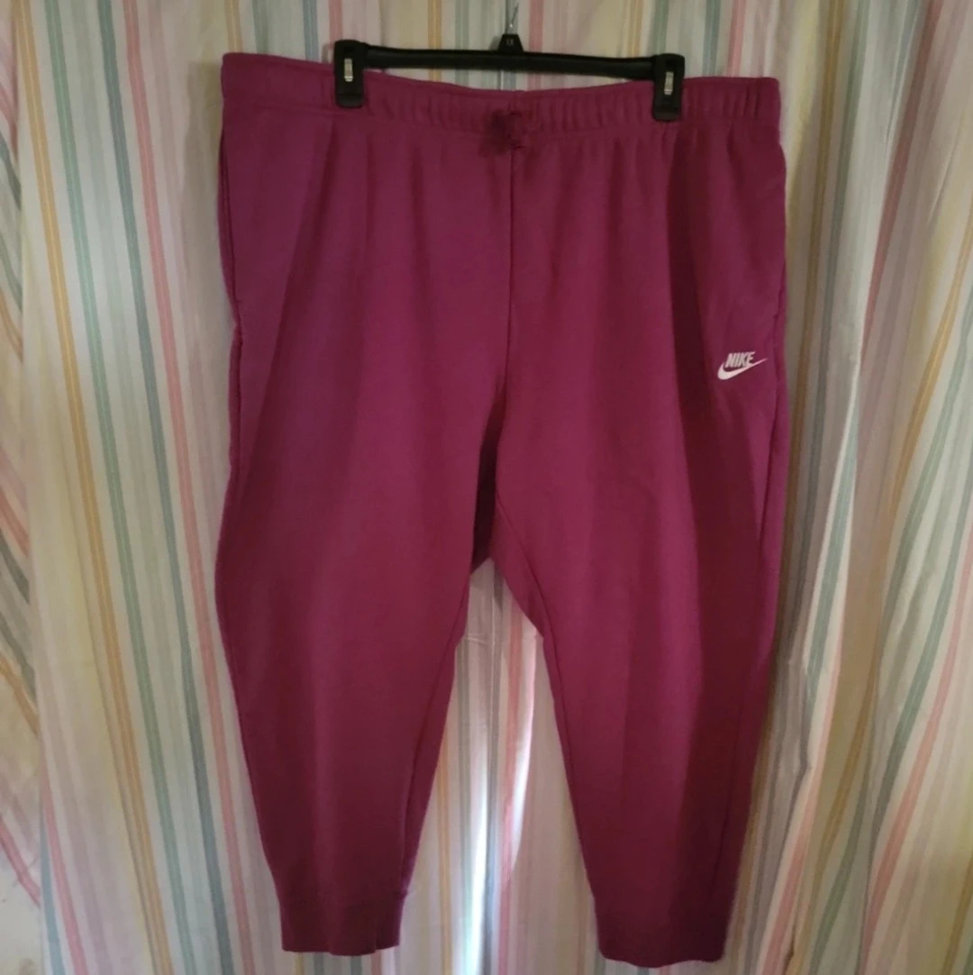 Nike Womens Standard Fit Mid Rise Joggers - Purple - 3X