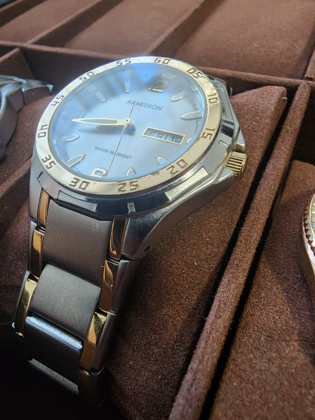 ⚽ Armitron Men's Watch - Silver and Gold Tone - photo 2
