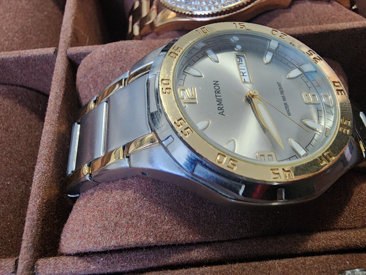 ⚽ Armitron Men's Watch - Silver and Gold Tone - photo 3