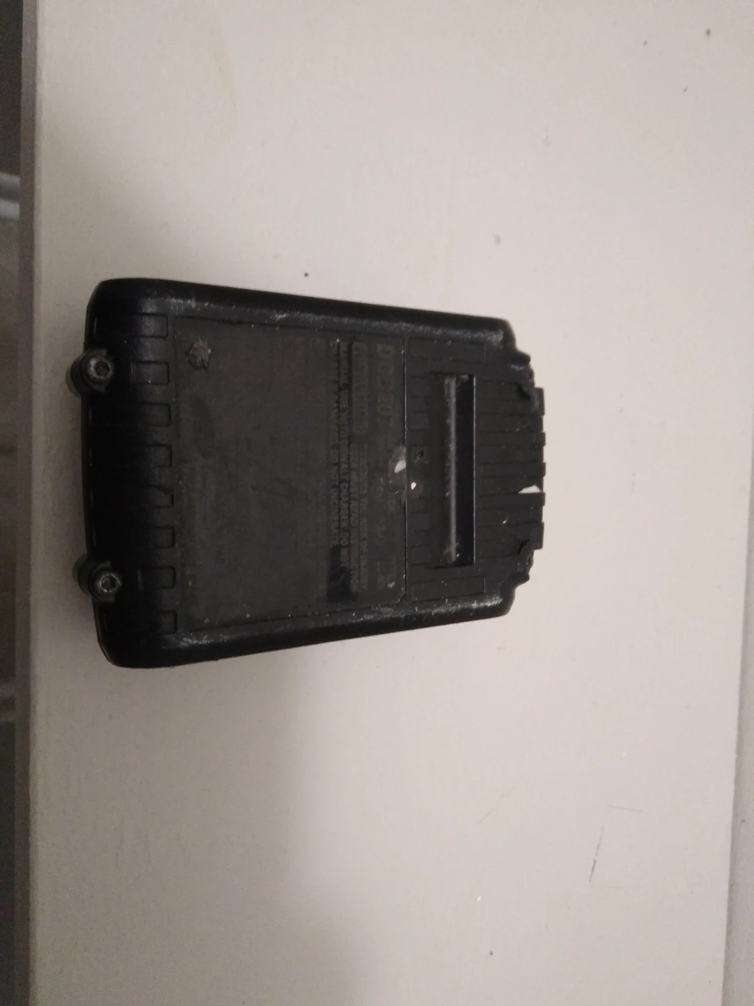 Dewalt 20V battery! - photo 4
