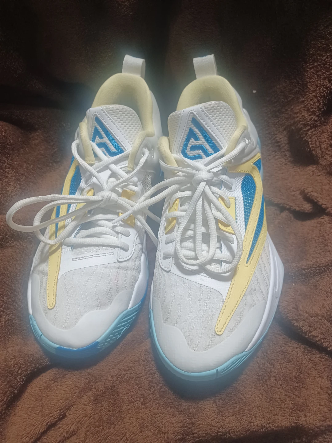 Nike giannis immortality 3 white blue size 8.5 - photo 2