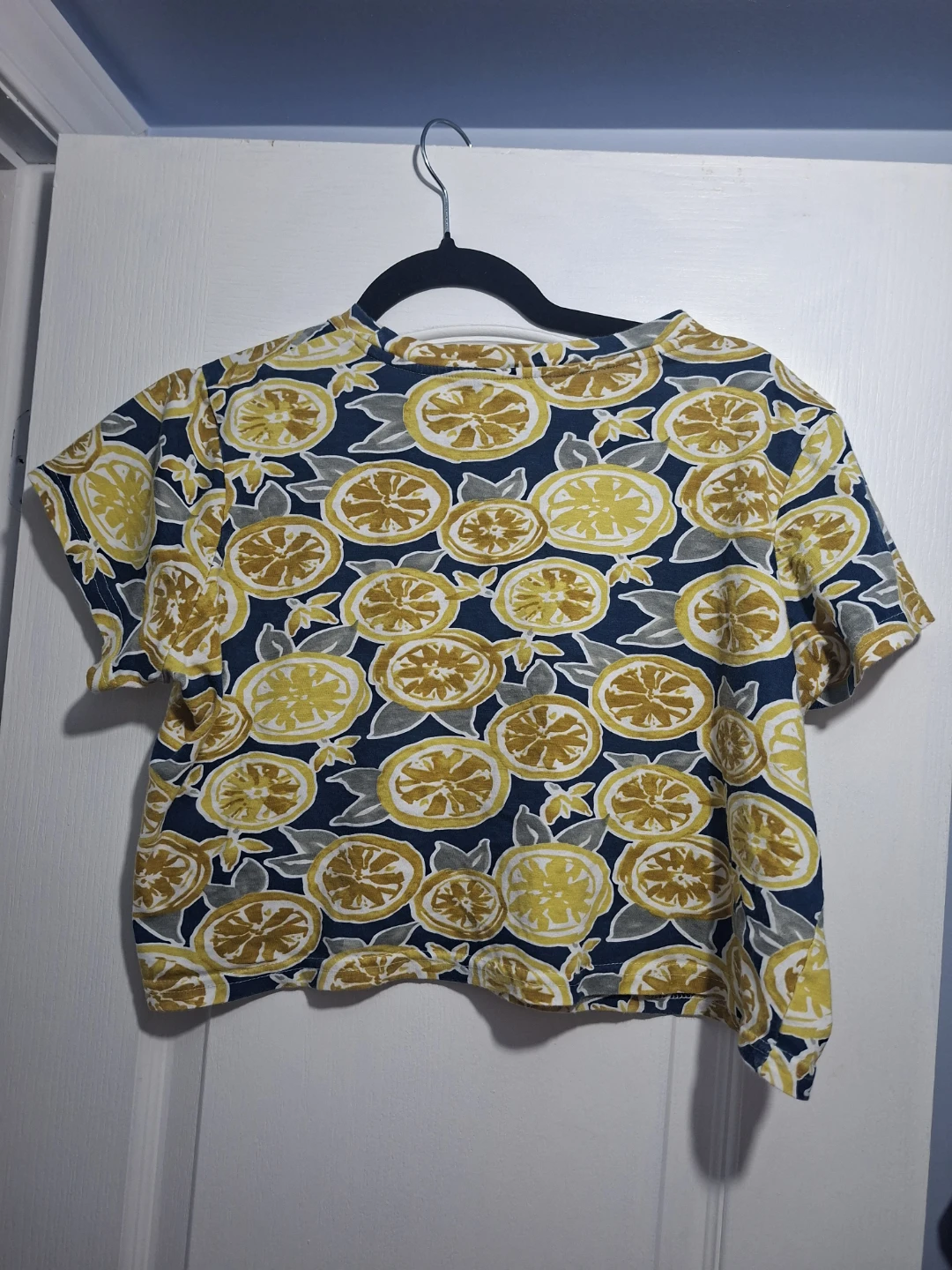 Lemon Print Crop Top (M) - photo 2