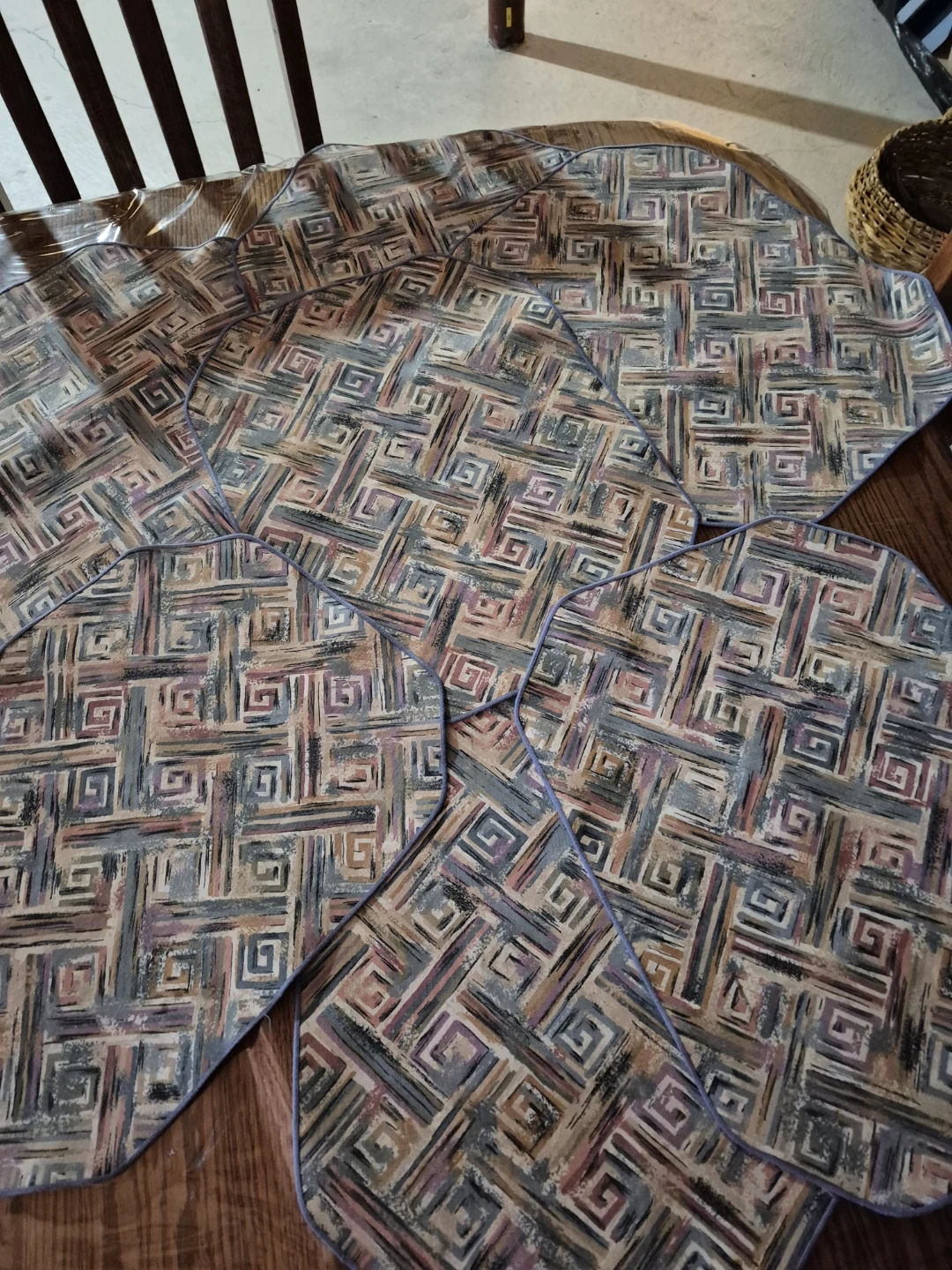 Fabric Placemats  x 7 - photo 3