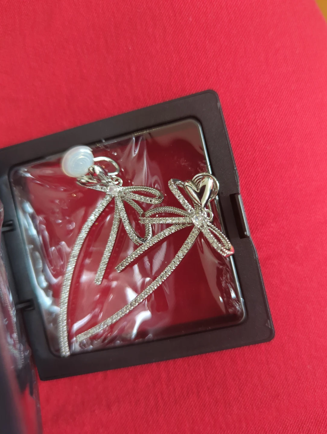 Sparkly Bow Earrings