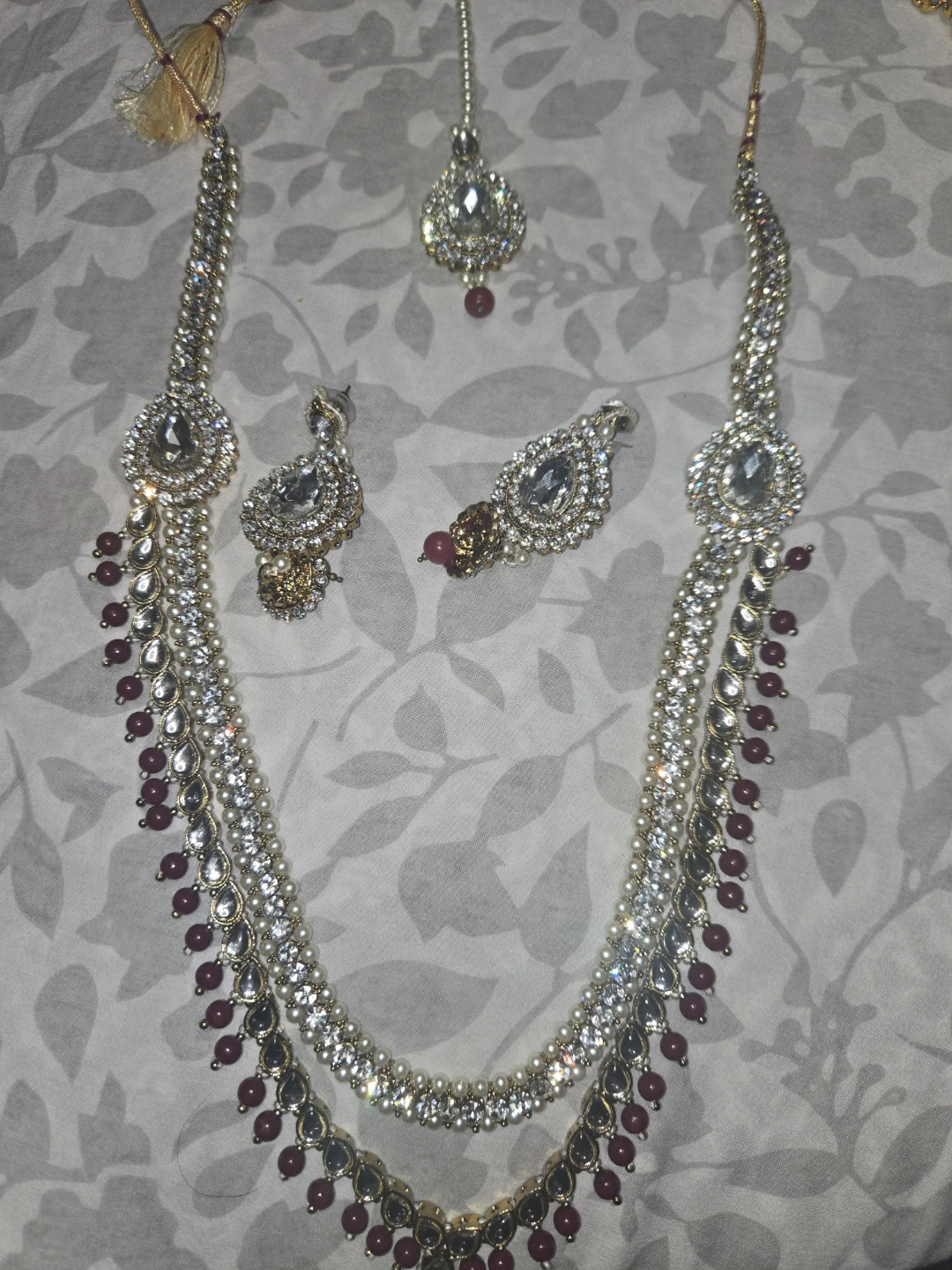 Indian Jewellery Set with Necklace and Earrings