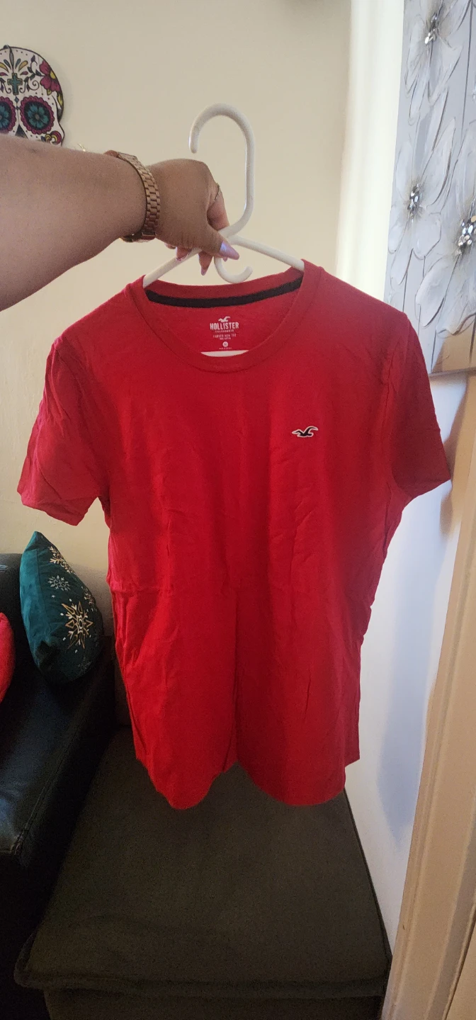 Men's Hollister Red Cotton T-Shirt